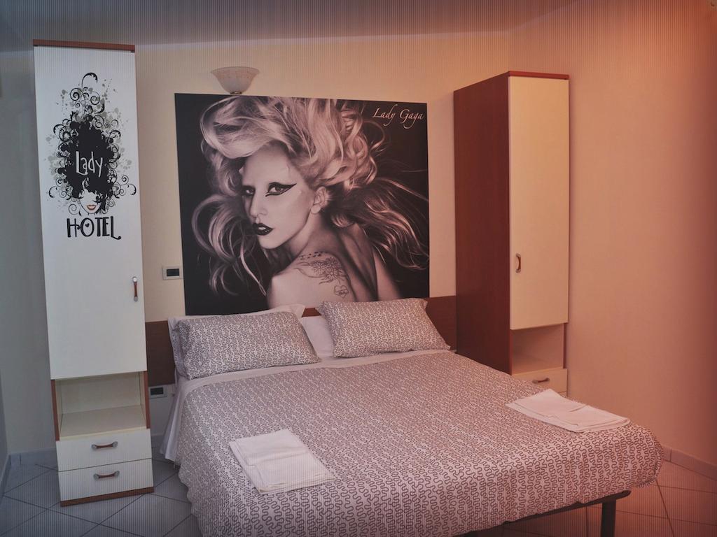 Hotel Lady Rimini Buitenkant foto